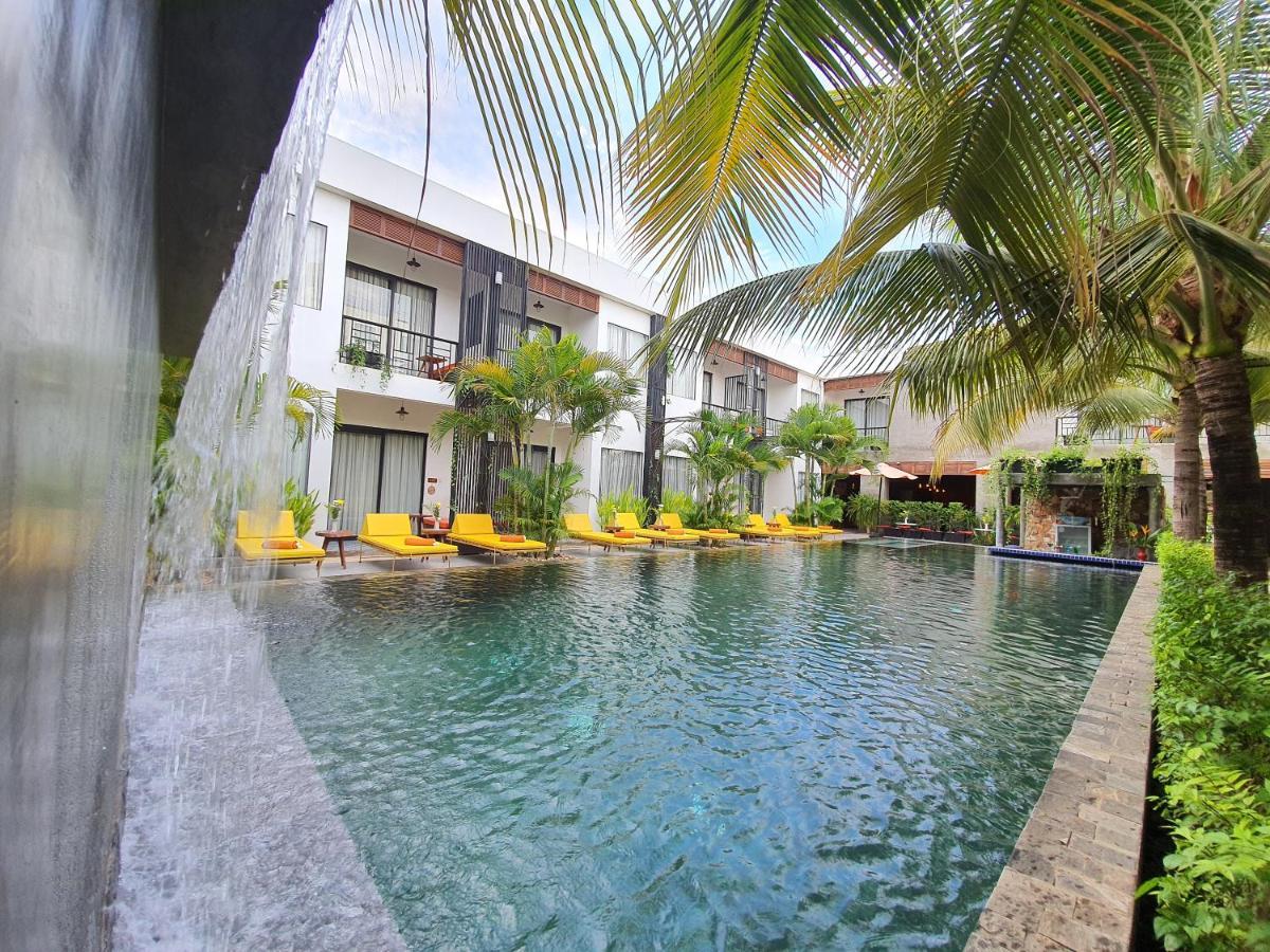 Central Corner D'Angkor Siem Reap Exterior photo
