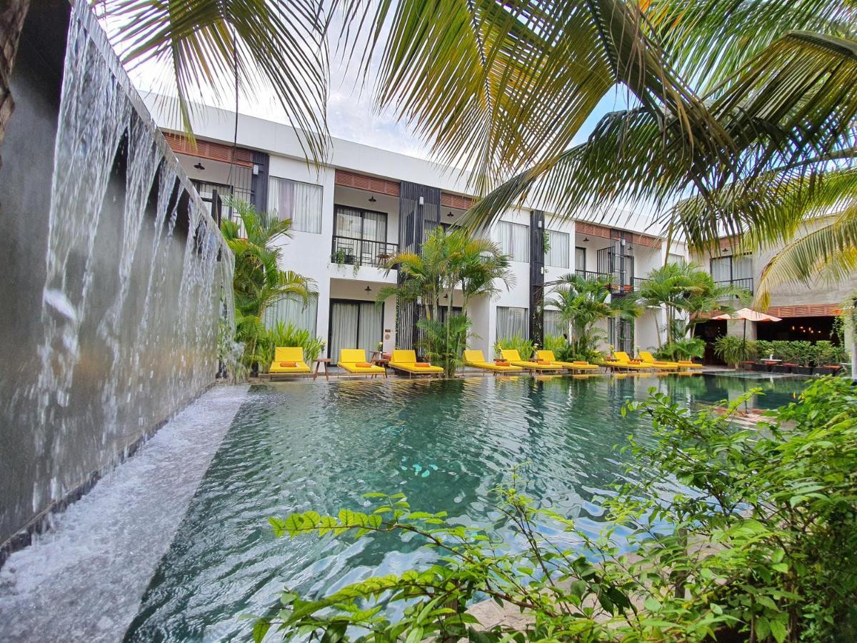 Central Corner D'Angkor Siem Reap Exterior photo