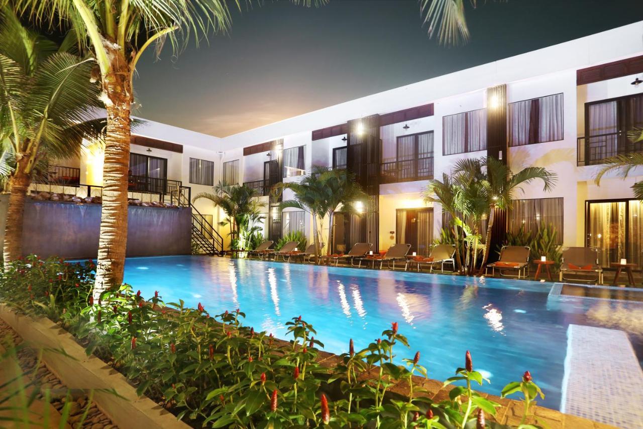 Central Corner D'Angkor Siem Reap Exterior photo